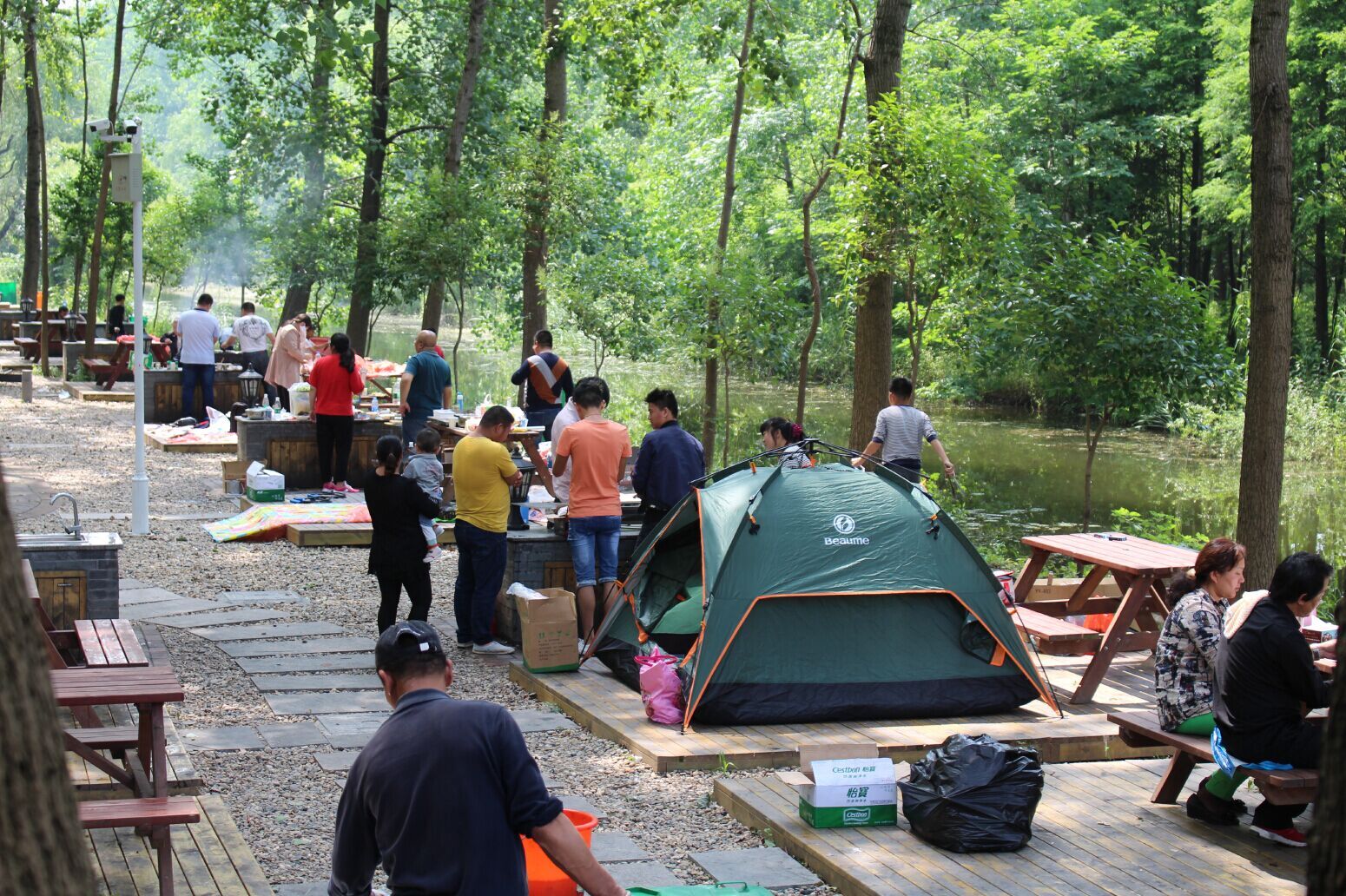 铁山坪森林露营烧烤，一次亲近自然的户外探险之旅